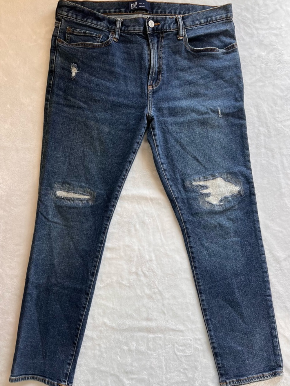 GAP Women's Skinny Ripped Jeans in Dark Blue Size 34 X 30